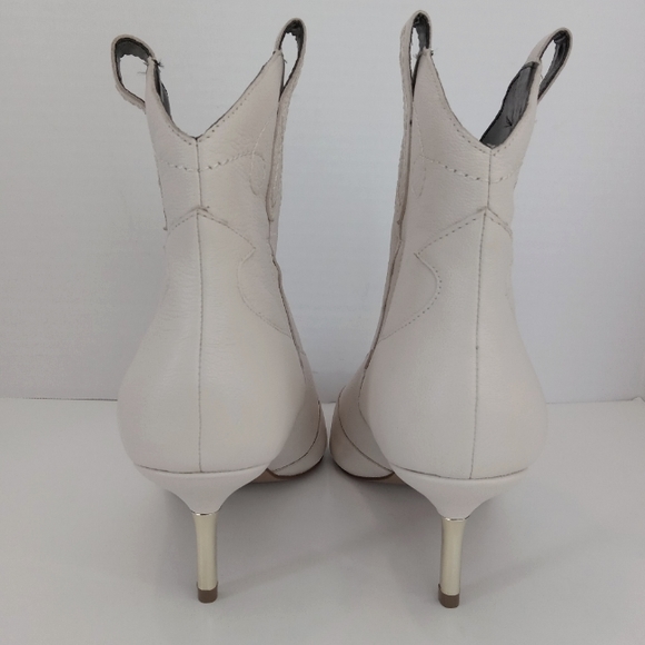 JESSICA SIMPSON Nelda Cream/Off White Leather Western Style Ankle Boot Size 9M - Picture 7 of 14